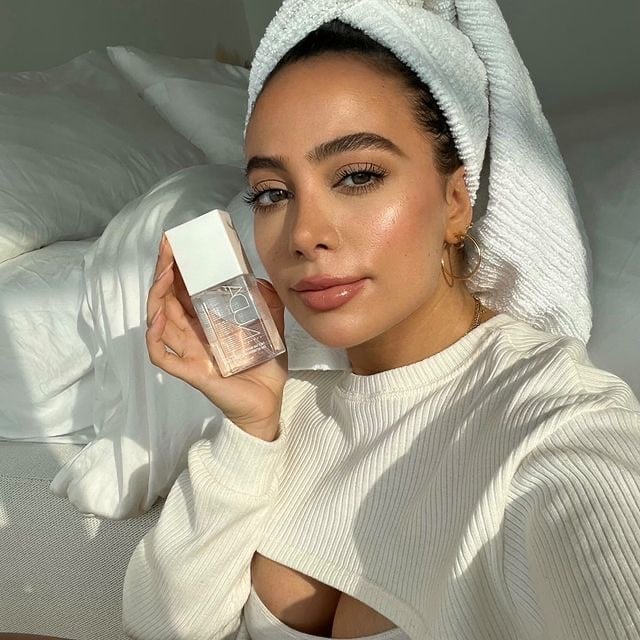 L'Eau auto-bronzante pour le visage - foncée